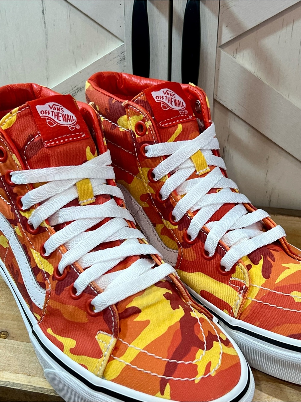 VANS Sk8-Hi Canvas Skate Shoes Orange / Yellow Camo Women Size 8- Men Size 6.5 - Picture 4 of 11